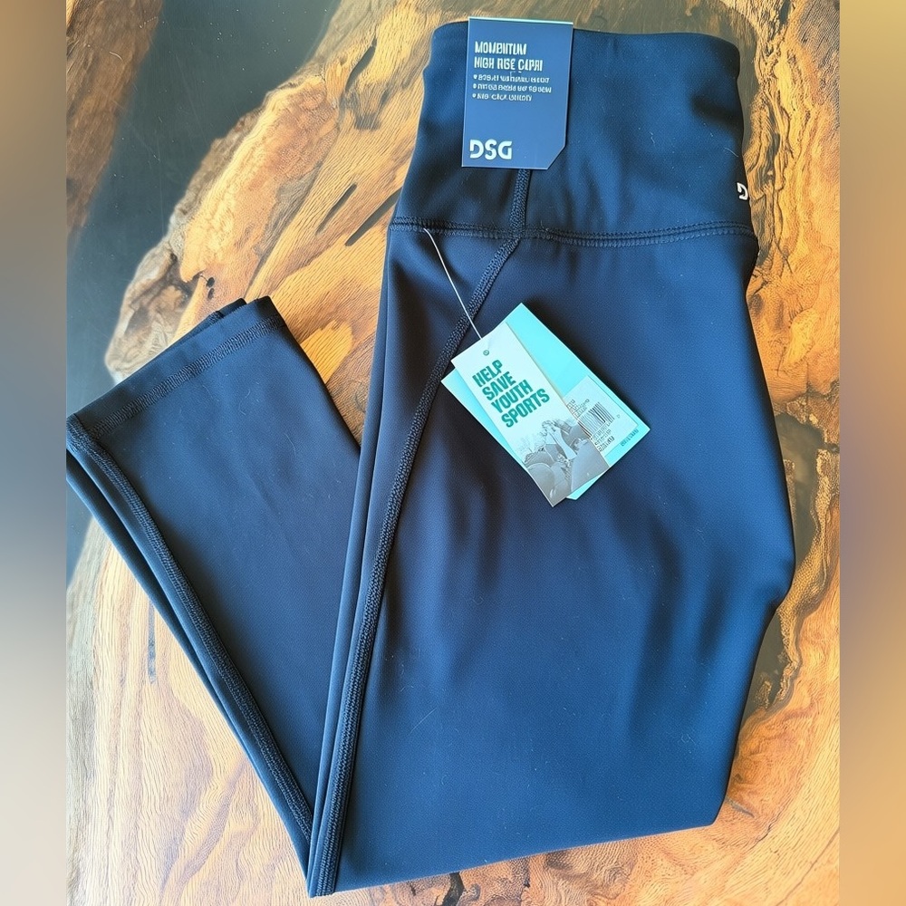 DSG Womens Capri Leggings High Rise Navy Athletic Workout NEW